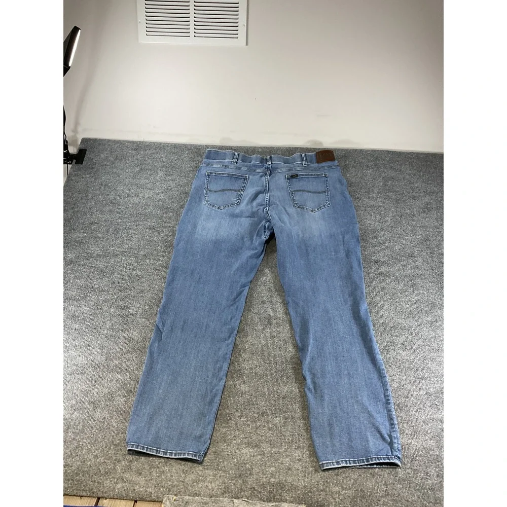 Lee Extreme Motion Athletic Fit Tapered Leg Jeans 42x32 Stretch Blue Denim